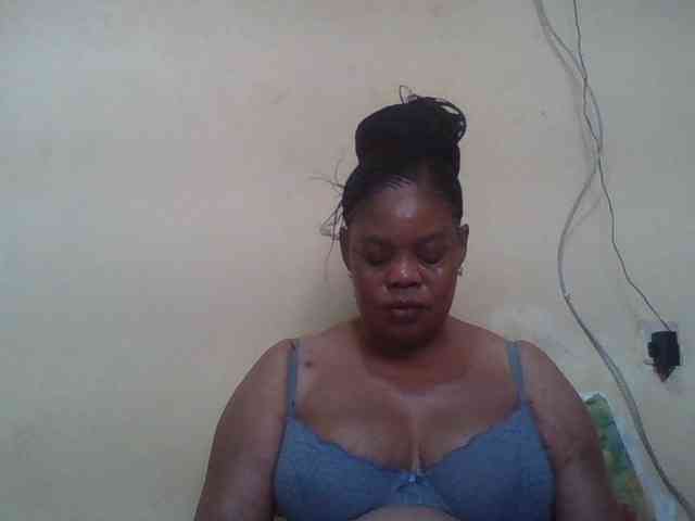 Sexydove webcam