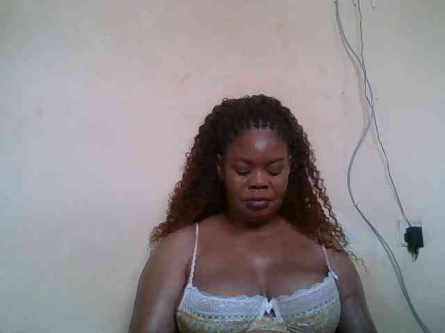 Model: Sexydove
