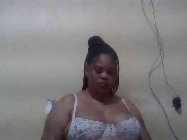 Sexydove webcam