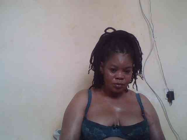 Sexydove webcam