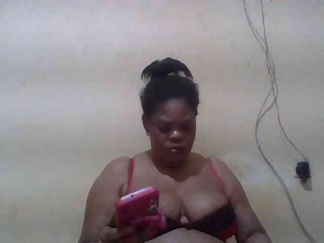 Sexydove webcam