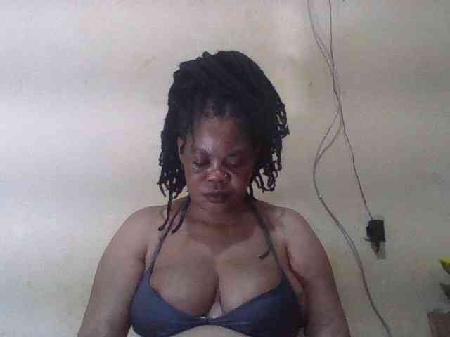 Sexydove webcam