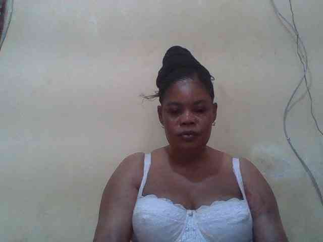 Sexydove webcam