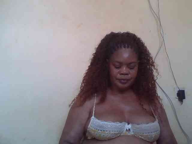 Sexydove webcam