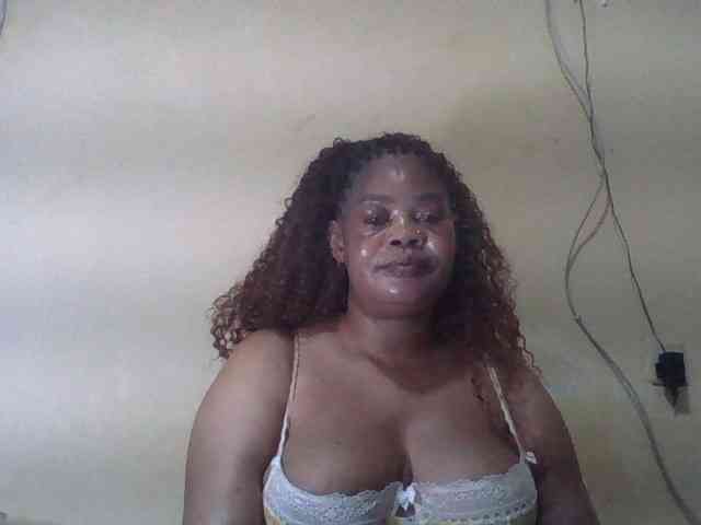 Sexydove webcam