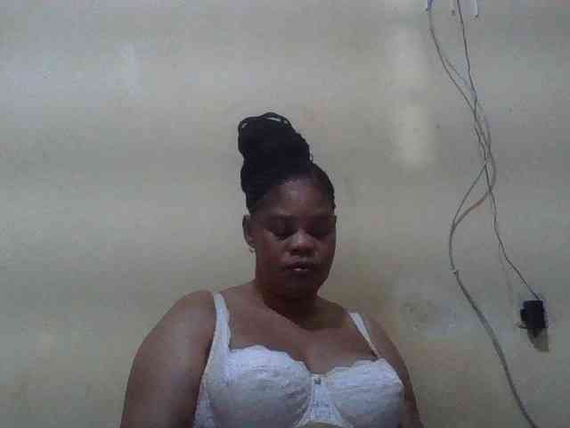 Sexydove webcam