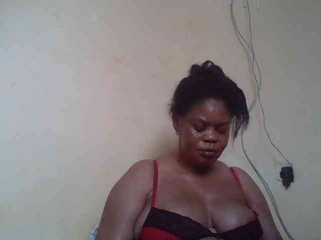 Sexydove webcam