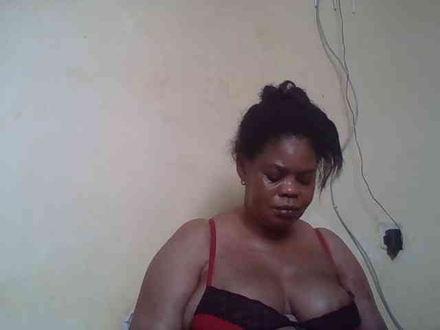 Sexydove webcam
