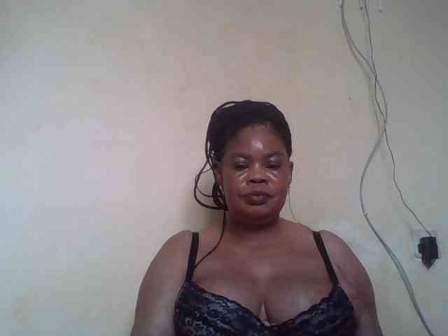 Sexydove webcam