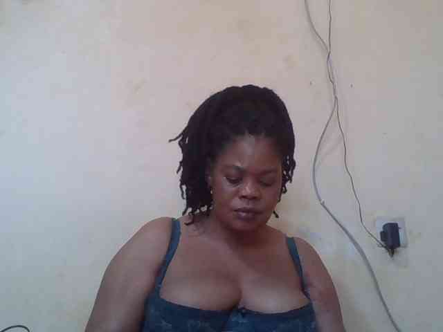 Sexydove webcam