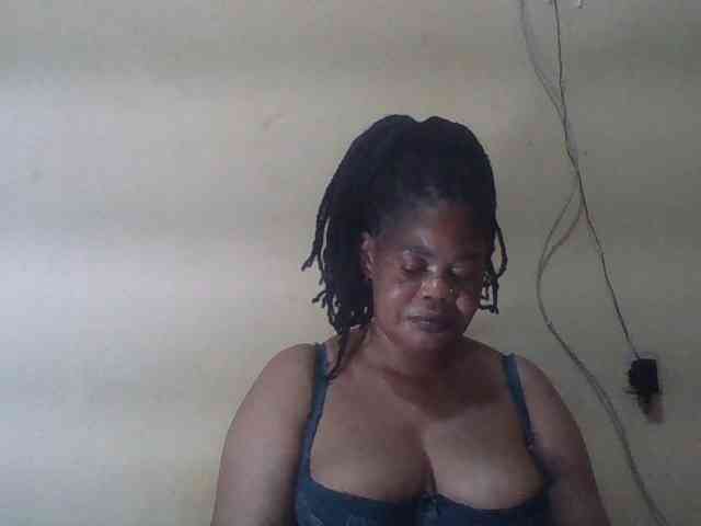 Sexydove webcam