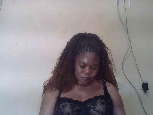 Sexydove webcam
