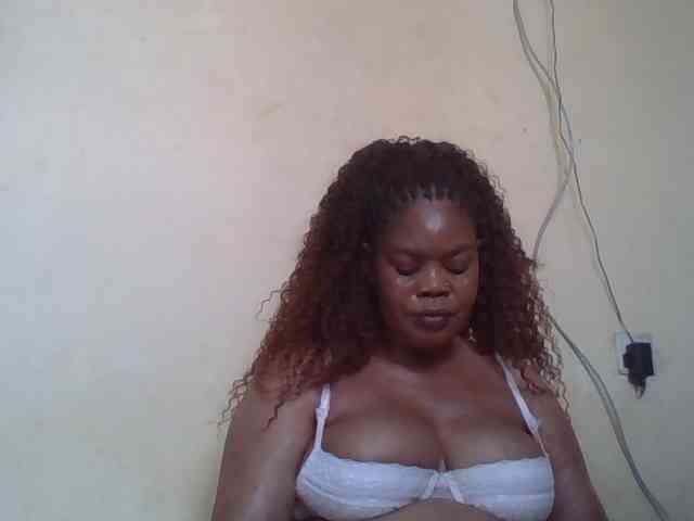 Sexydove webcam