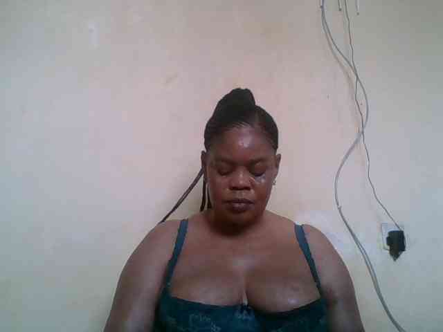 Sexydove webcam