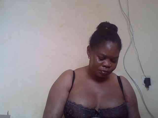 Sexydove webcam