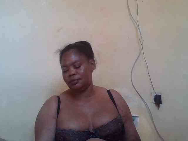 Sexydove webcam