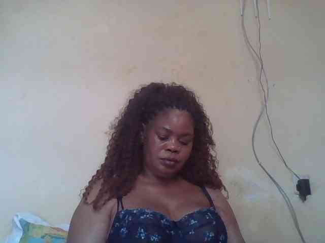 Sexydove webcam