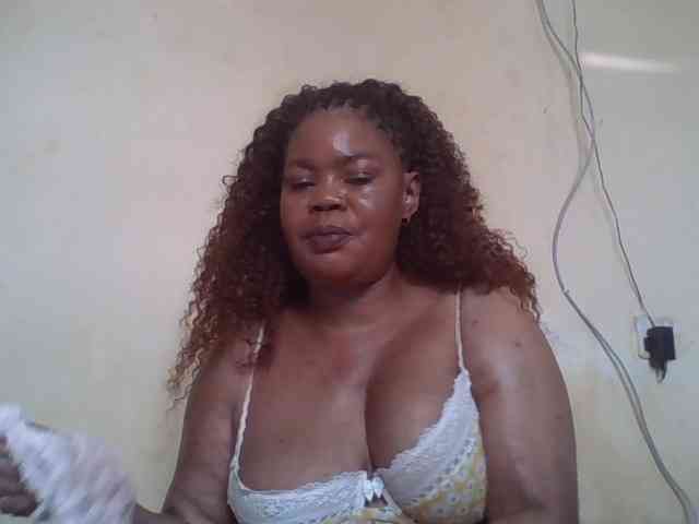 Sexydove webcam