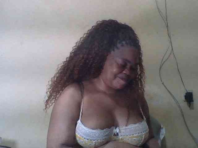 Sexydove webcam