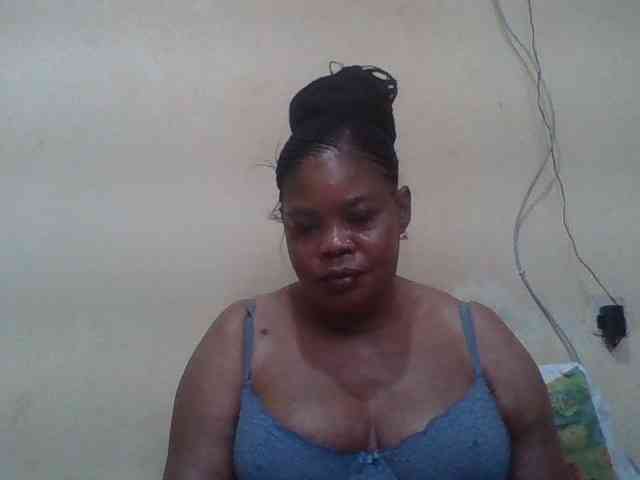 Sexydove webcam