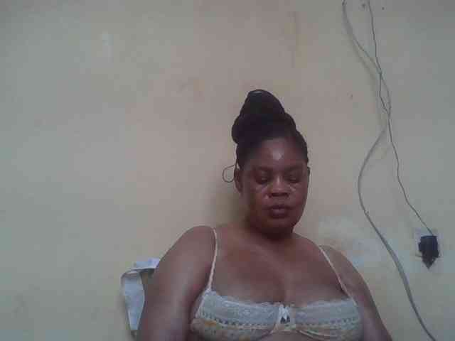 Sexydove webcam