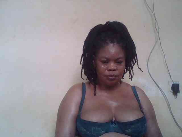Sexydove webcam