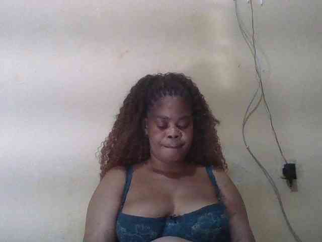 Sexydove webcam