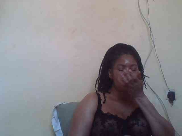 Sexydove webcam