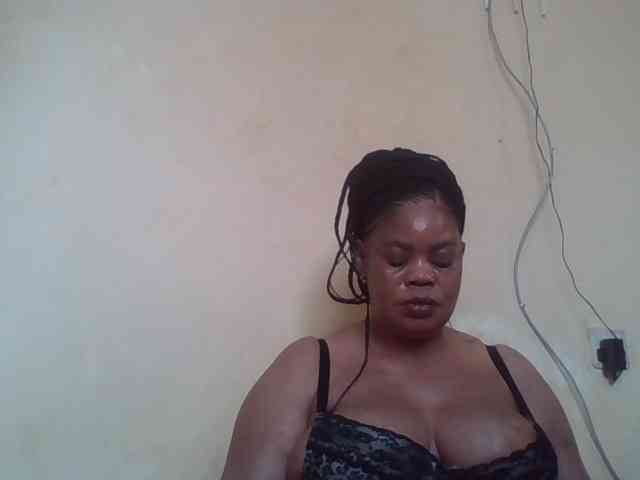 Sexydove webcam