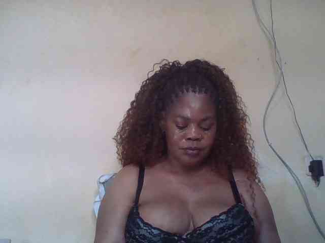 Sexydove webcam