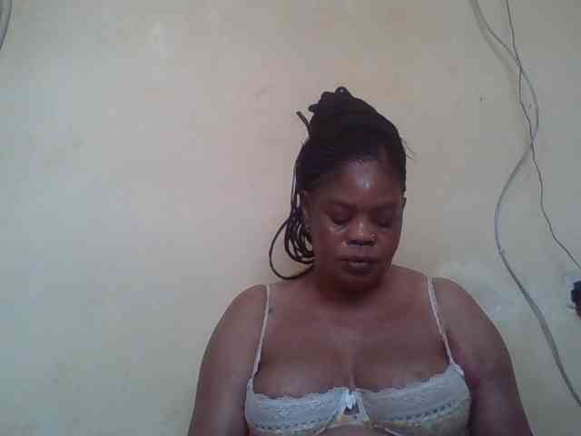 Sexydove webcam