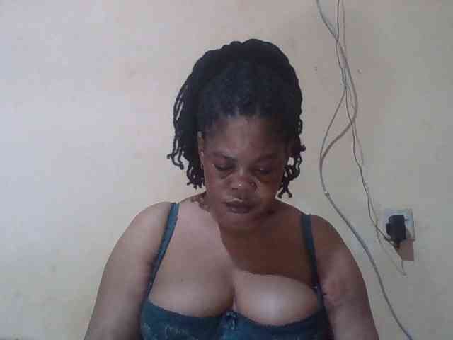 Sexydove webcam