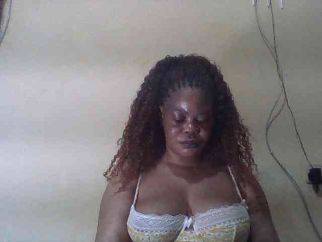 Sexydove webcam