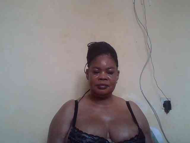 Sexydove webcam