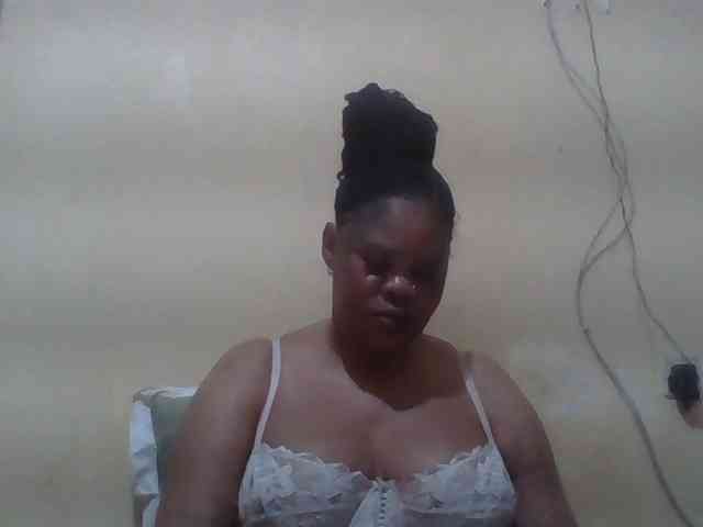 Sexydove webcam
