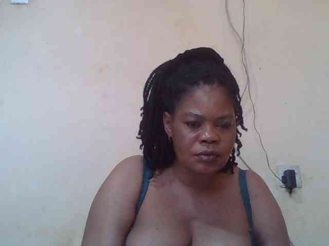 Sexydove webcam