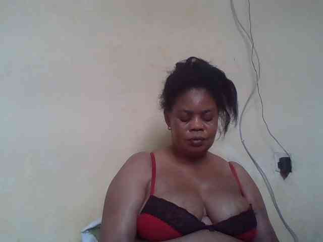 Sexydove webcam