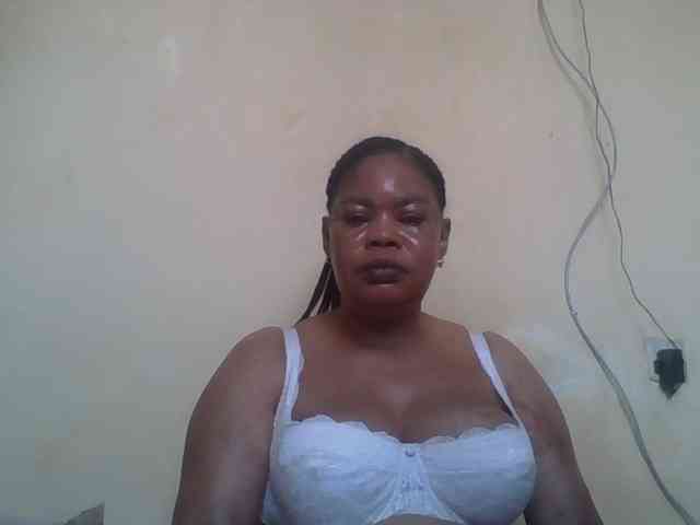 Sexydove webcam