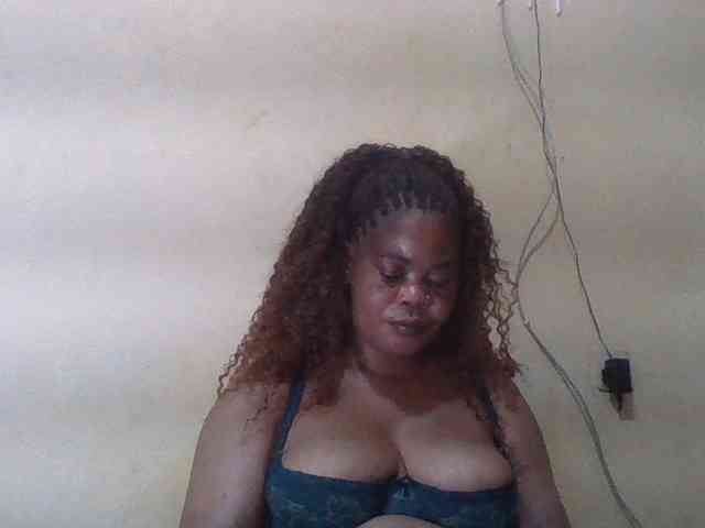 Sexydove webcam
