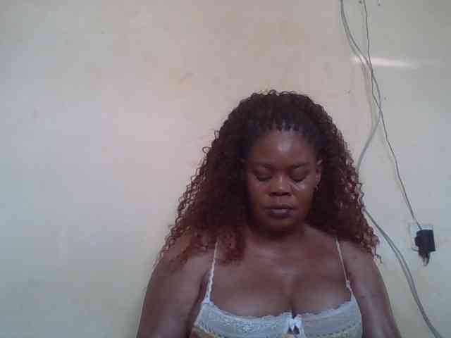 Sexydove webcam