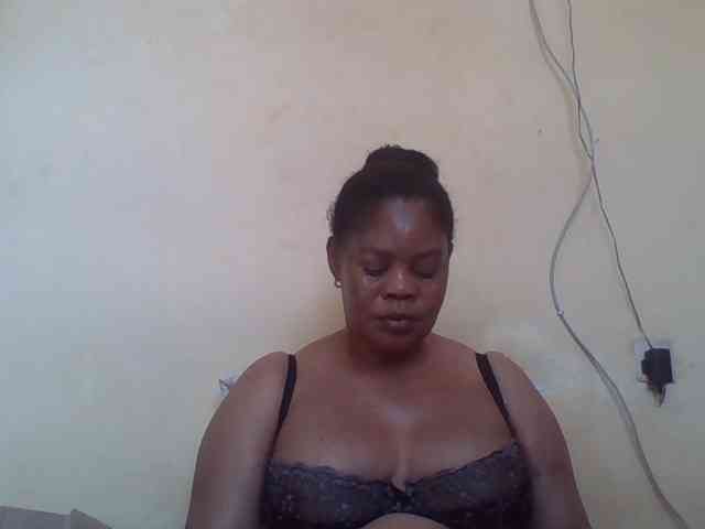 Sexydove webcam
