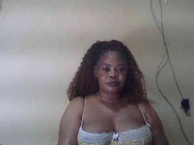 Sexydove webcam