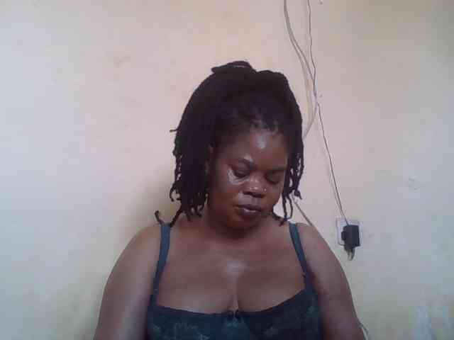 Model: Sexydove