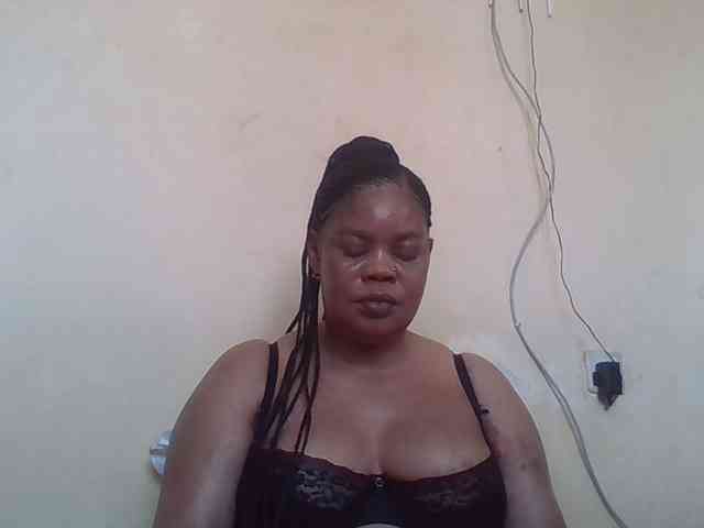 Sexydove webcam