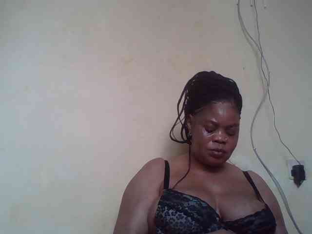 Sexydove webcam