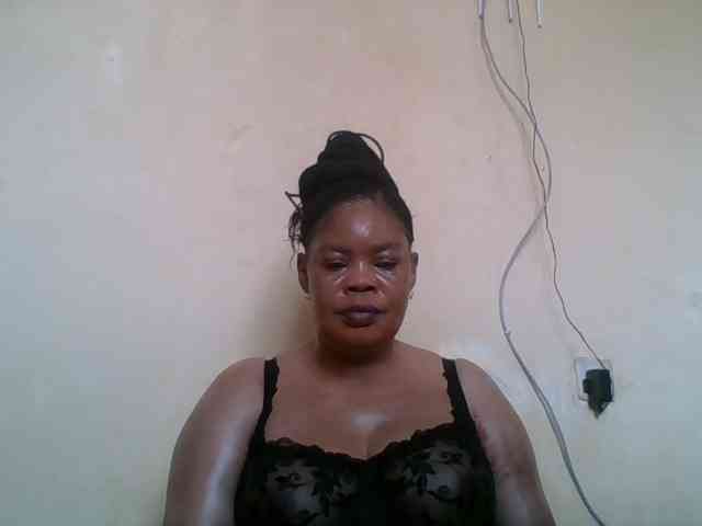 Sexydove webcam