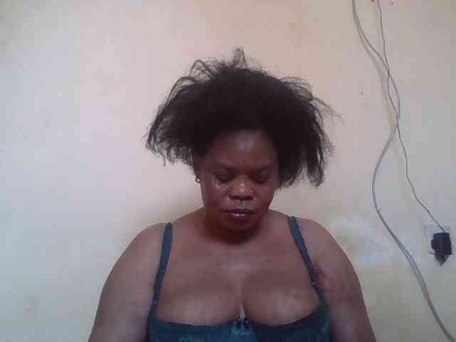 Sexydove webcam