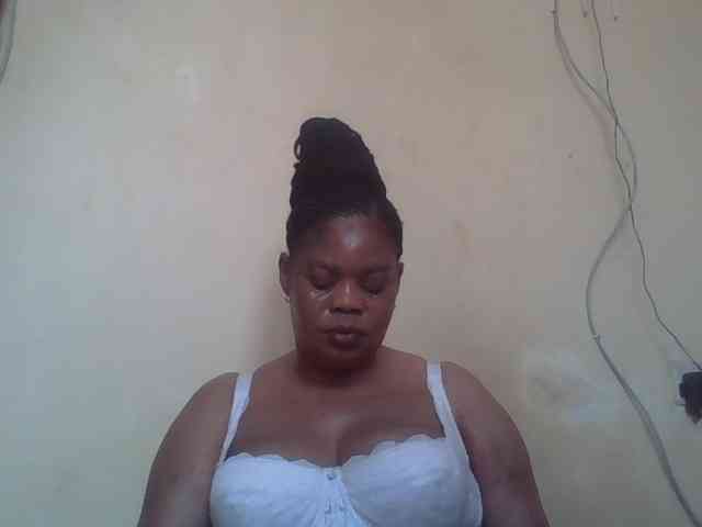 Sexydove webcam
