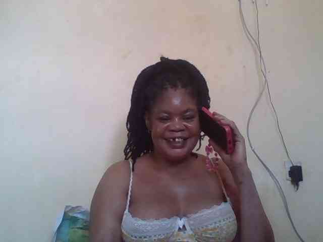 Sexydove webcam
