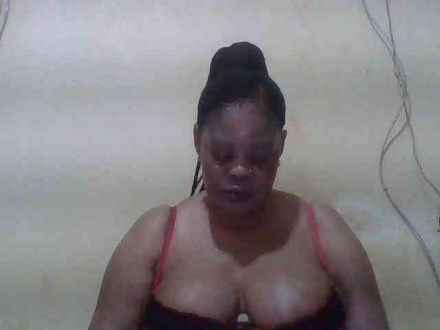 Sexydove webcam